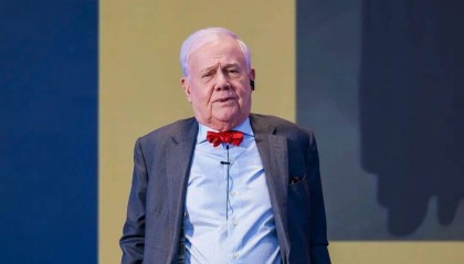 华尔街传奇大佬：已清空所有美国股票，目前持有中国股票和黄金白银！特朗普“对等关税”引恐慌，美股美元跳水，金价飙升