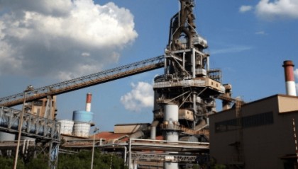 访印行程取消！特朗普突然“翻脸”，重拳敲打莫迪，关键时刻，新德里迎来贵客