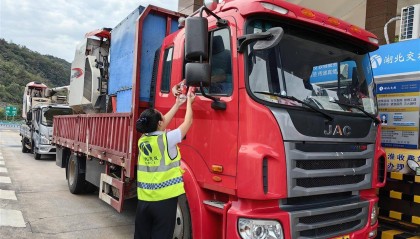 保障秋收！鄂西北高速开辟秋收“绿色通道”