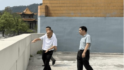 咸宁市财政局党组书记、局长，市国资委党委书记毛湘宁带队到崇调研水资源资产证券化试点工作