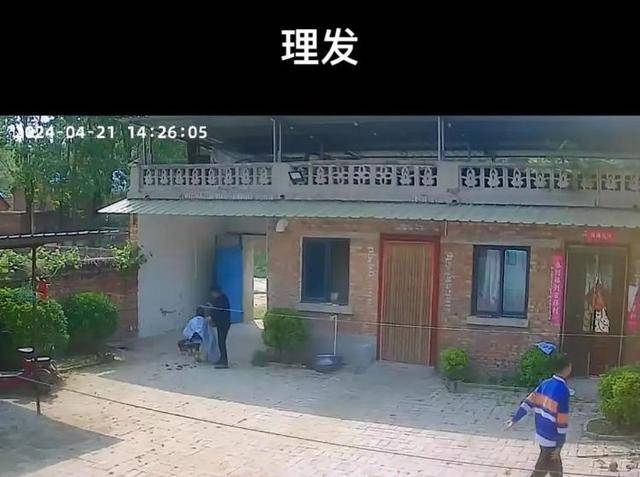 “原来年兽是我自己”,监控记录下中国人过年的聚散:像做了一场热闹的梦