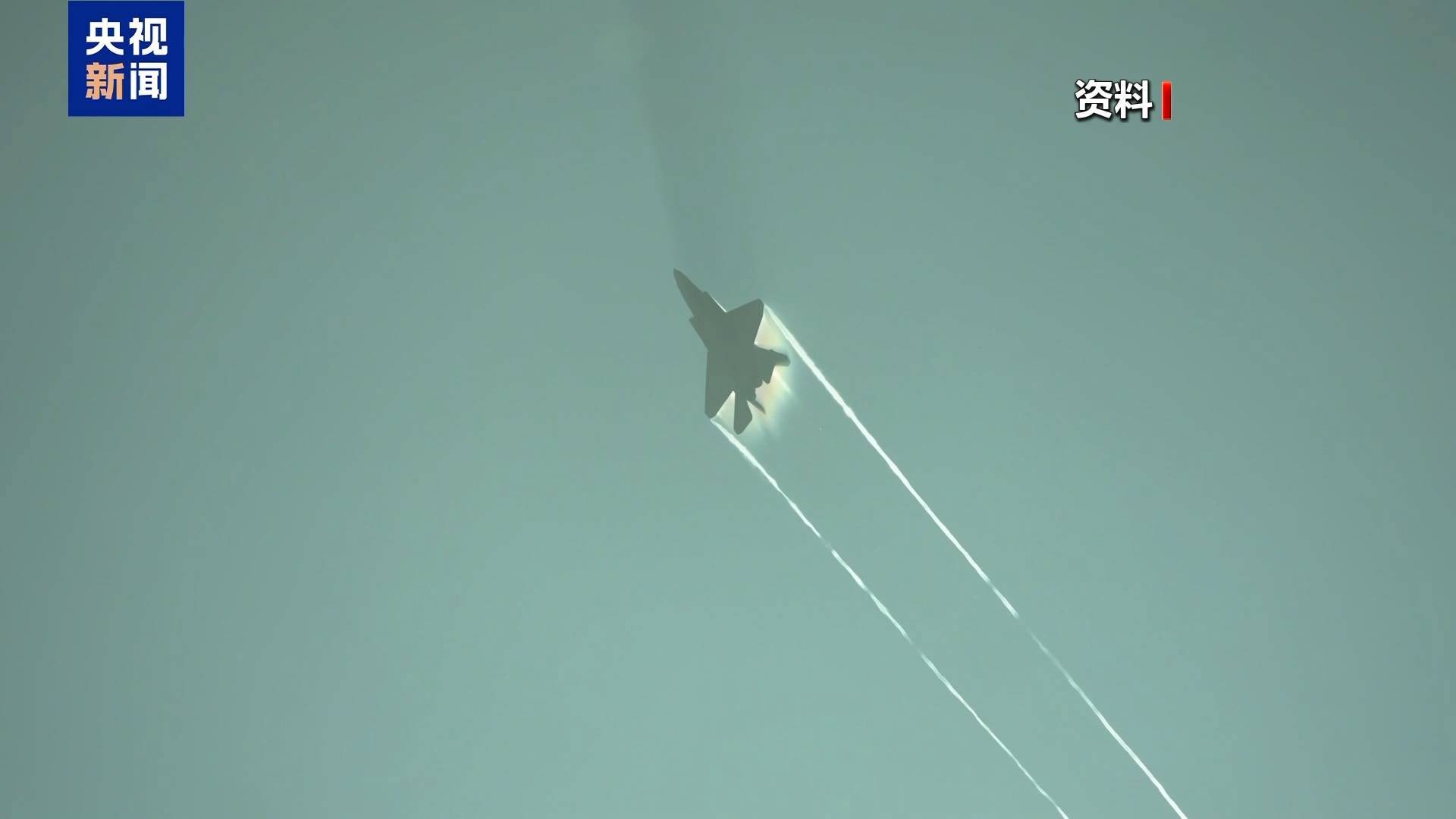 我国新一代隐身战机歼-35A首次国外展出