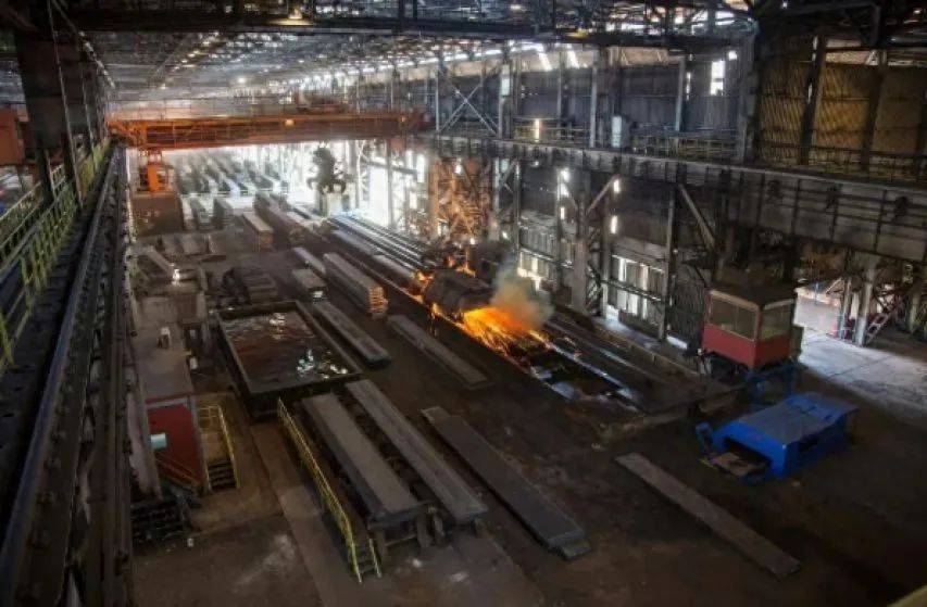 加拿大全面对付中国?加总理转头对华出手:加25%关税,中企必须卷铺盖走人!