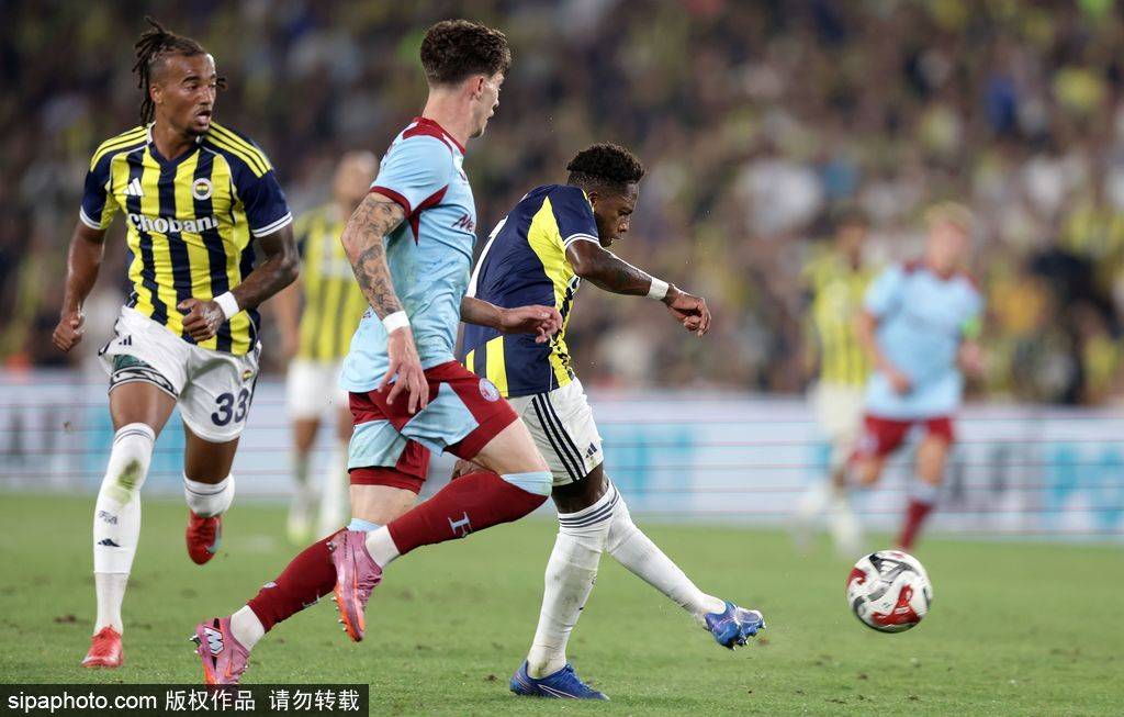 穆里尼奥再创奇迹！三名C罗前队友助费内巴切逆转晋级欧冠附加赛