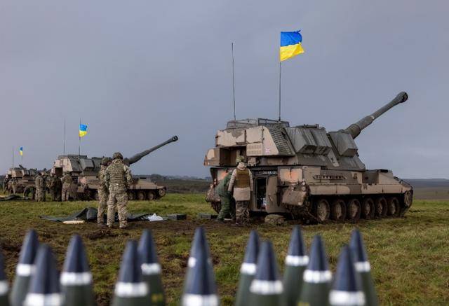 普京让步：同意美国保护乌克兰，但要中国担保？泽连斯基高兴早了