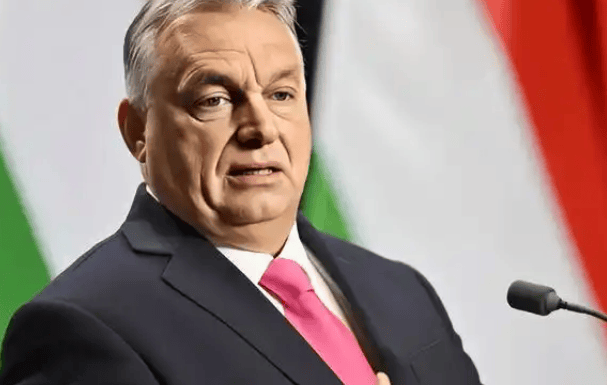 冯德莱恩瞒不住了，欧盟正密谋一场“政变”，矛头直指中俄，3个国家收到危险信号！