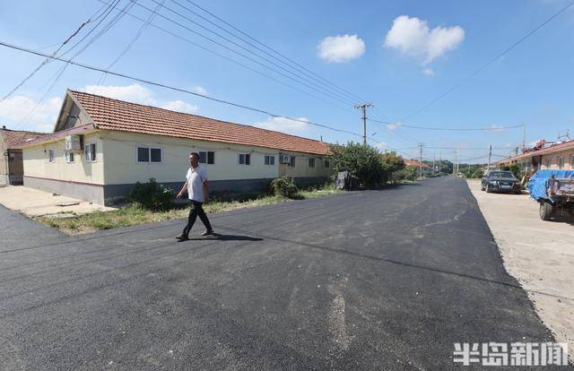 即墨尹家村万亩沥青路通车 秋收运输告别"颠簸时代"