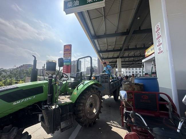 秋收保供“油”我在 惠农助农暖人心——中国石油吉林销售公司助力秋收侧记