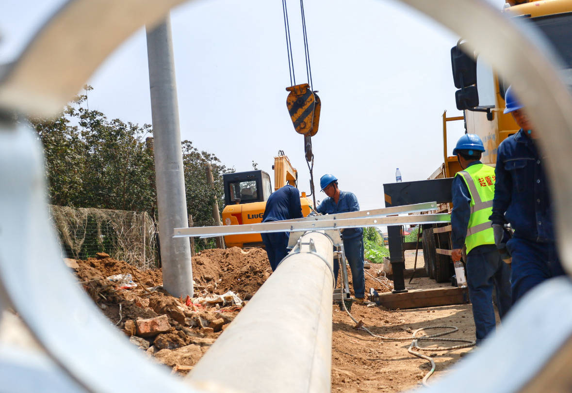 温县：建强电网 护航秋收