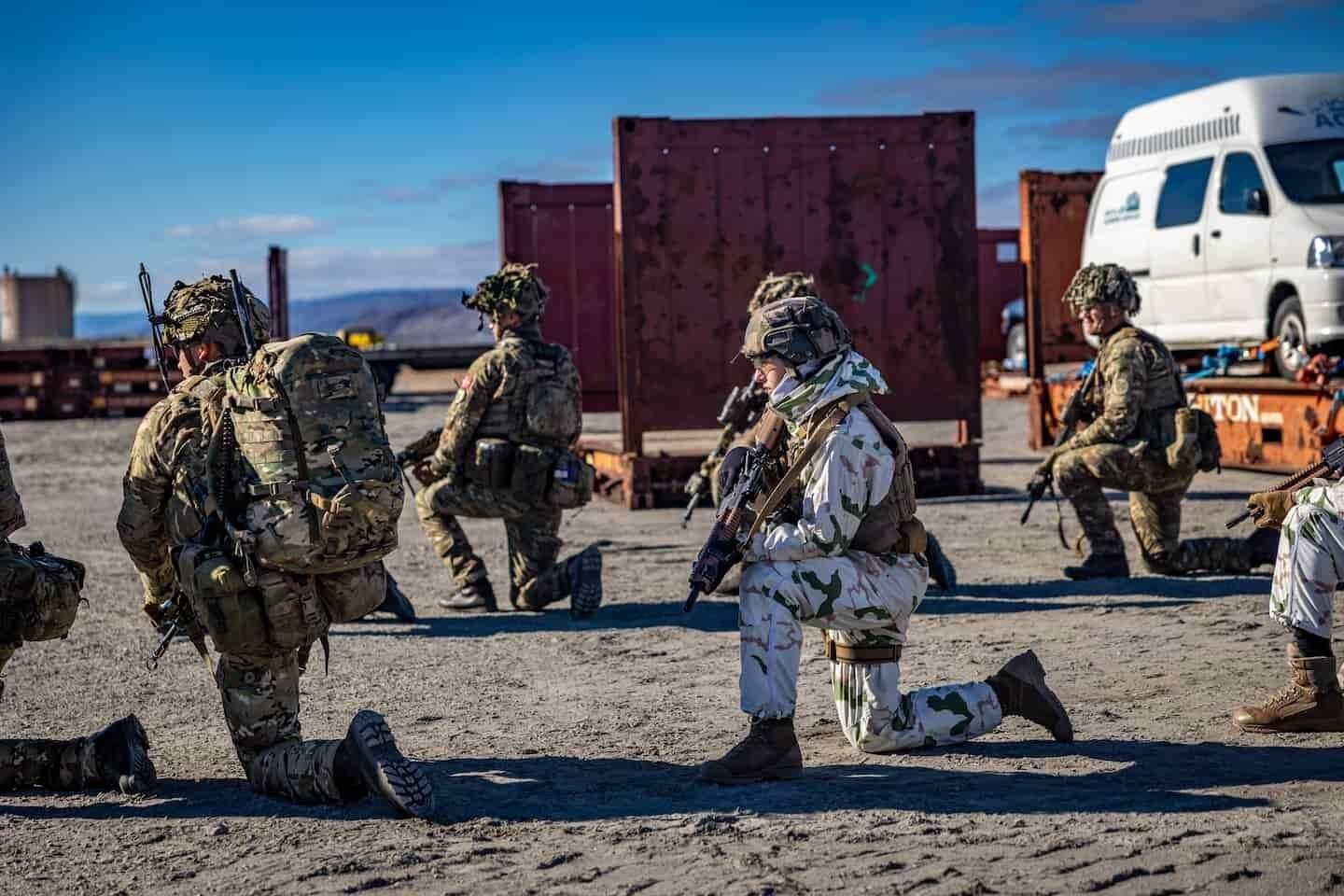 早安!世界丨波兰总统签署决议,同意北约部队驻扎;美国丢了大单,丹麦不买“爱国者”