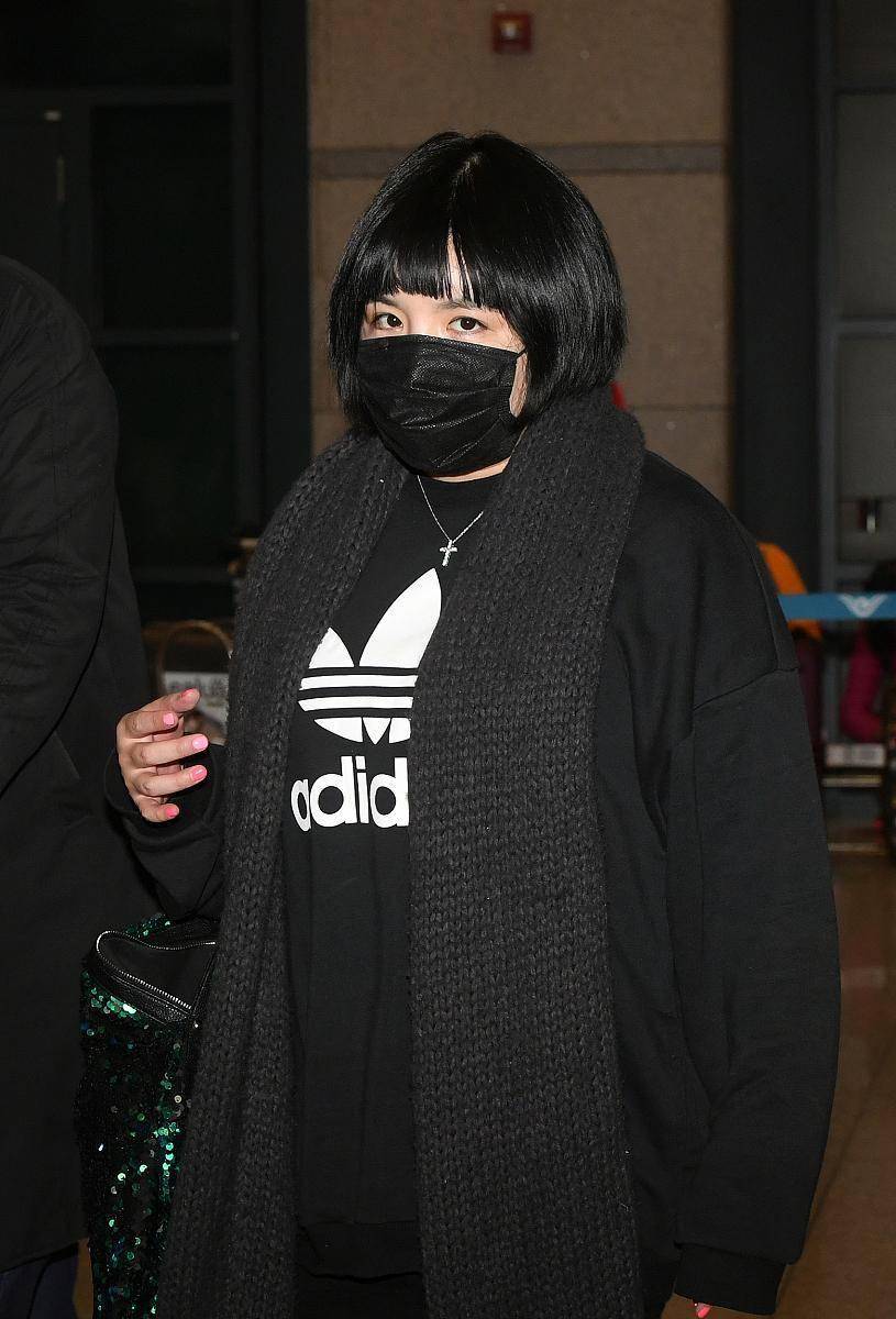 涉毒艺人复出乱象：谁在利用监管漏洞挑战社会底线？