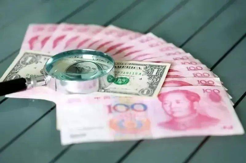 人民币兑美元汇率持续走低，未来走势如何？