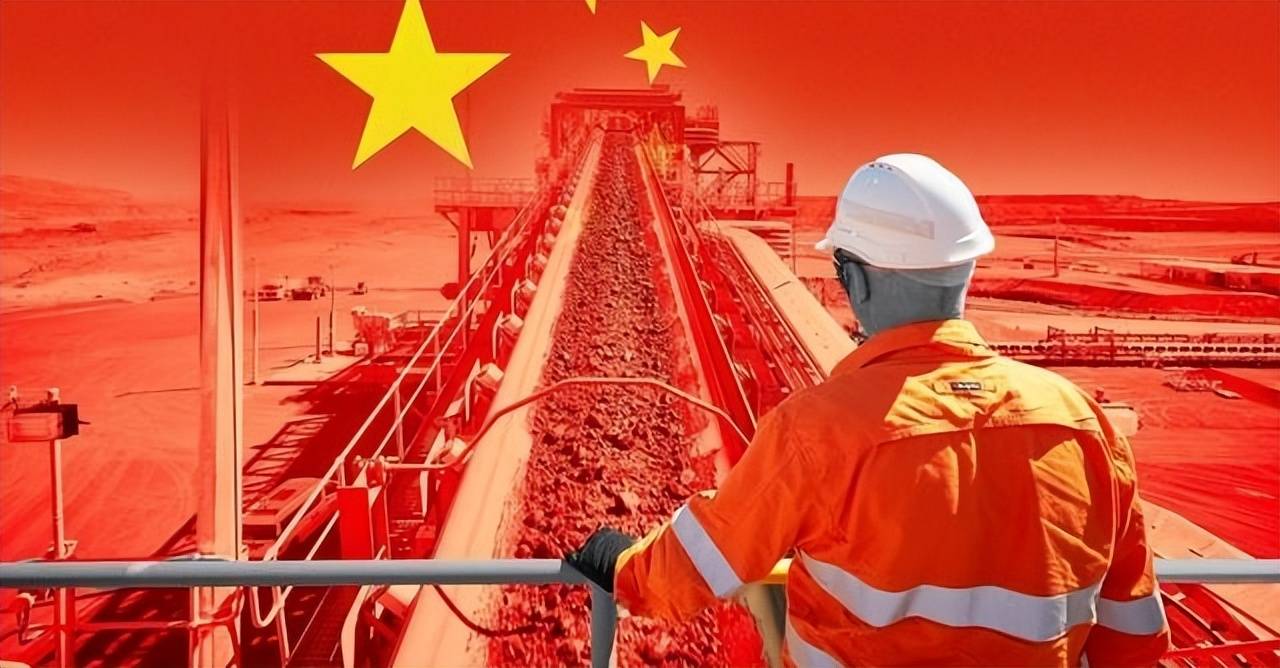 中国不忍了，给澳大利亚定下规矩：想卖铁矿石，就得用人民币交易