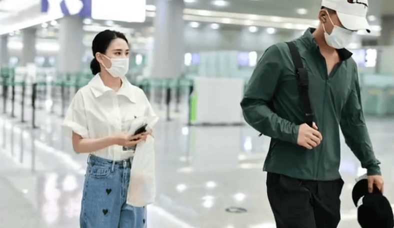 考古 | 何超莲窦骁双双辟谣离婚!两人感情生活引各方热议